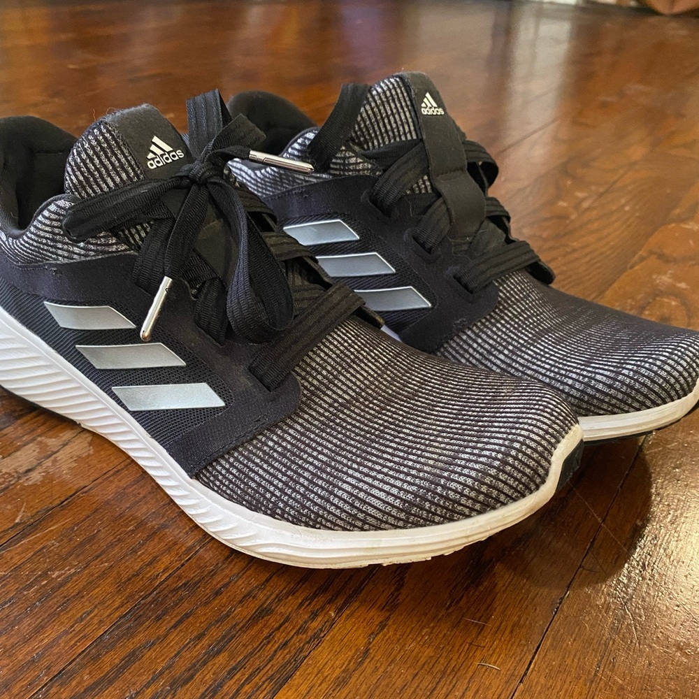 adidas Women’s Edge Lux 3 running shoes